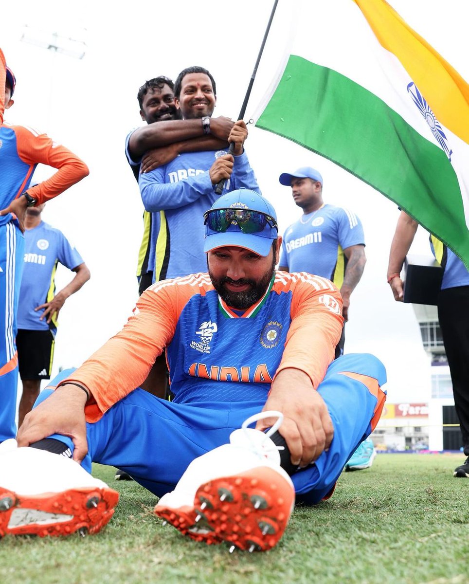 AlokRatha4's tweet photo. I always proud to be a big fan of you #ROHIT https://t.co/Ucv2pdJthE