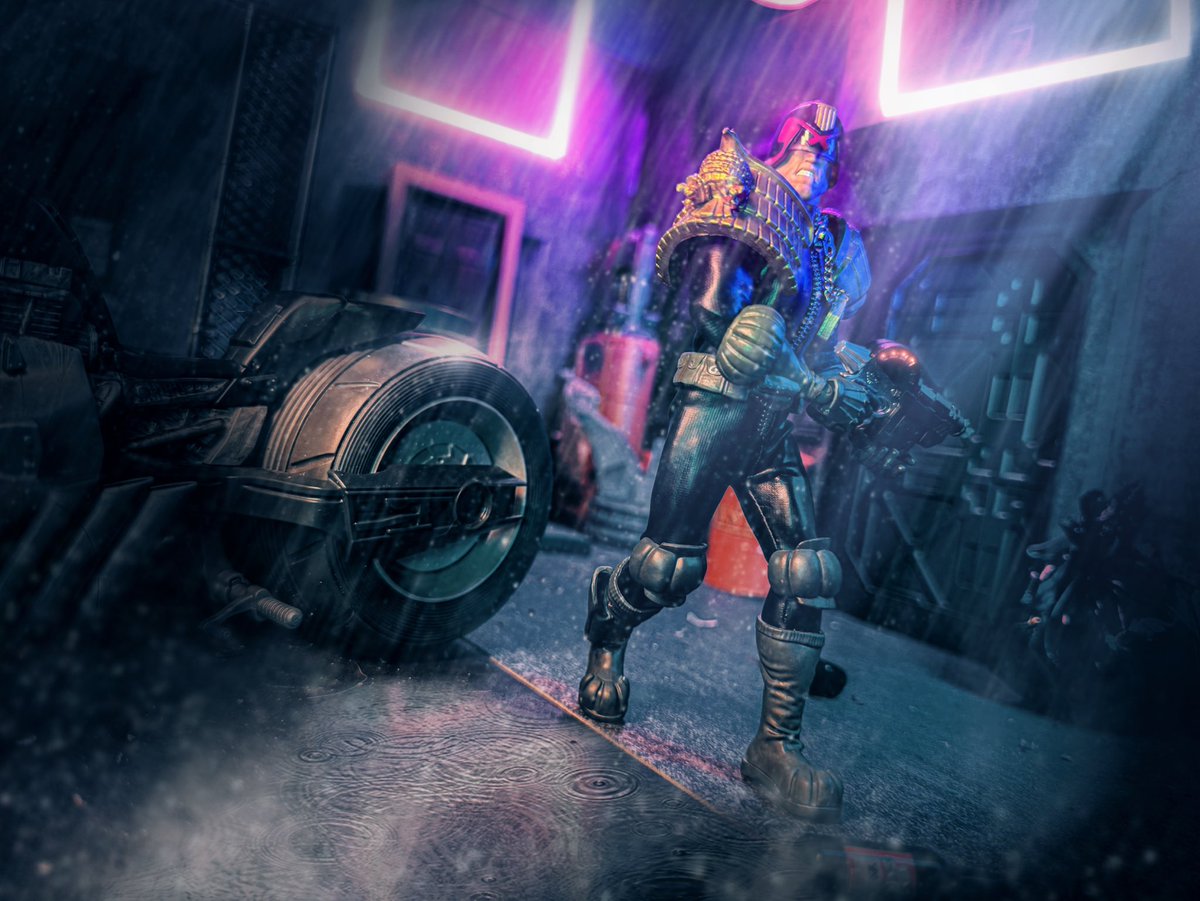 toyetic40s's tweet photo. THE BOWELS OF MEGACITY ONE

#JudgeDredd #Dredd #HiyaToys #WhiteKnightBatCycle #McFarlaneToys #ACTIONFIGURES #ActionFigurePhotography #ToyPhotography 

@HiyaToys @mcfarlanetoys https://t.co/MDDda3doa2
