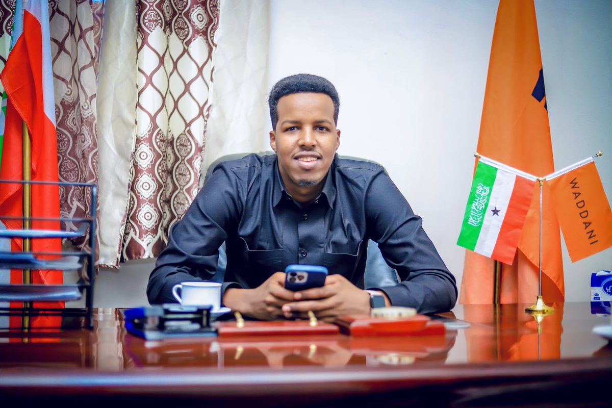 AbdikhaleqM's tweet photo. Isku haynta dalka iyo dadka @Waddani https://t.co/DMw5cxYmlO