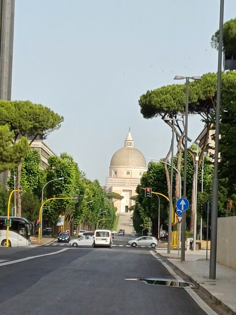 56audrey57's tweet photo. #WeekendActivity
#Roma day, St Peter and Paul https://t.co/hOOnKZZPj6