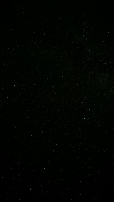 きれいな星空見てる https://t.co/yd9uw1yeii<a href="/tag/%E3%81%B5%E3%82%86%E3%82%B3%E3%83%AC%E3%82%AF%E3%82%B7%E3%83%A7%E3%83%B3"class="tags"><span>#ふゆコレクション</span></a>