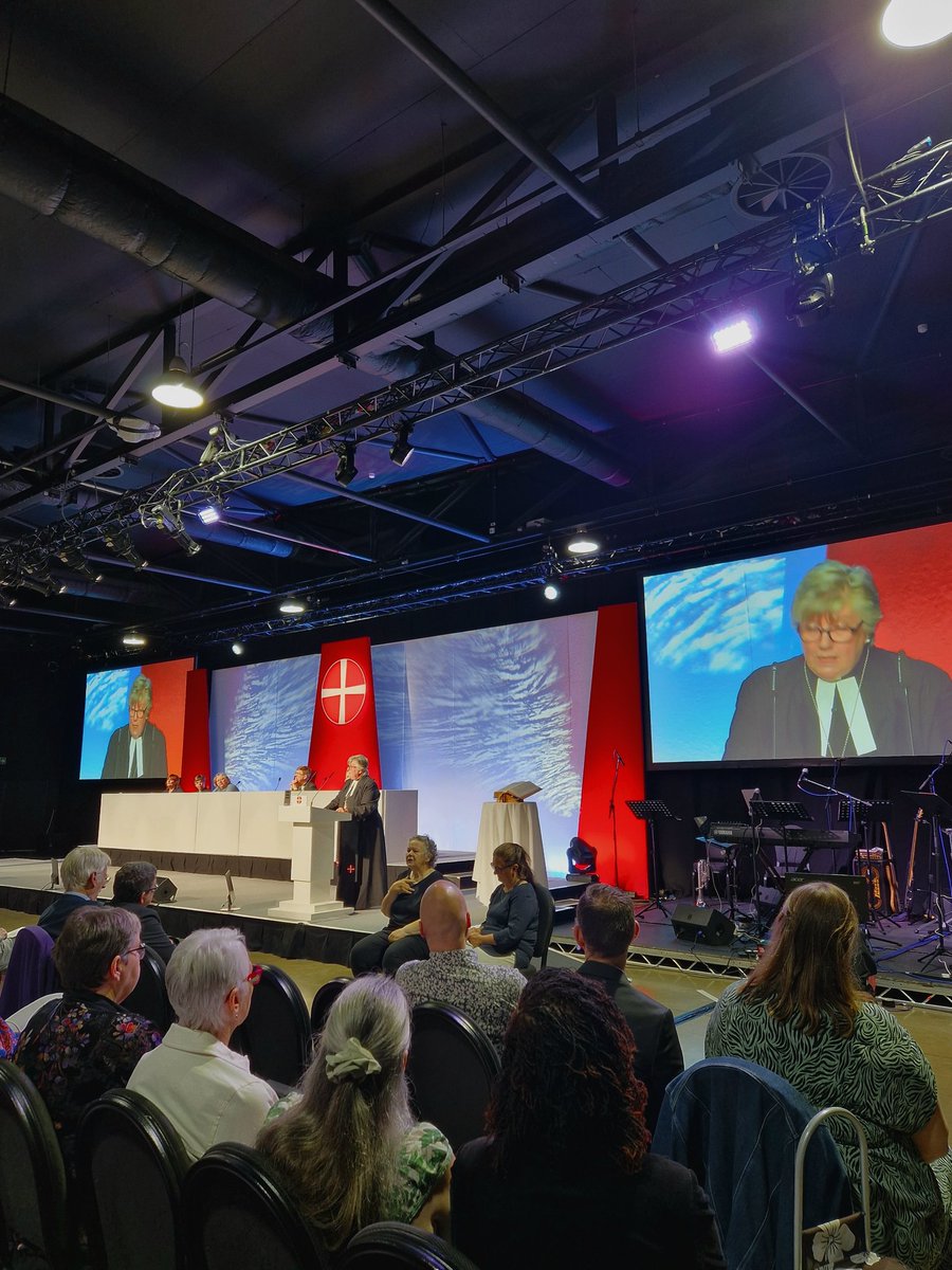 MethodistGB's tweet photo. “Thank you to the Conference for making this Yorkshire lass your President”

Revd Helen Cameron shares a powerful address where she asked us to “face those things which discomfort us, challenge us, even destabilise what we have, in our privilege, become accustomed to.”

#MethodistConf