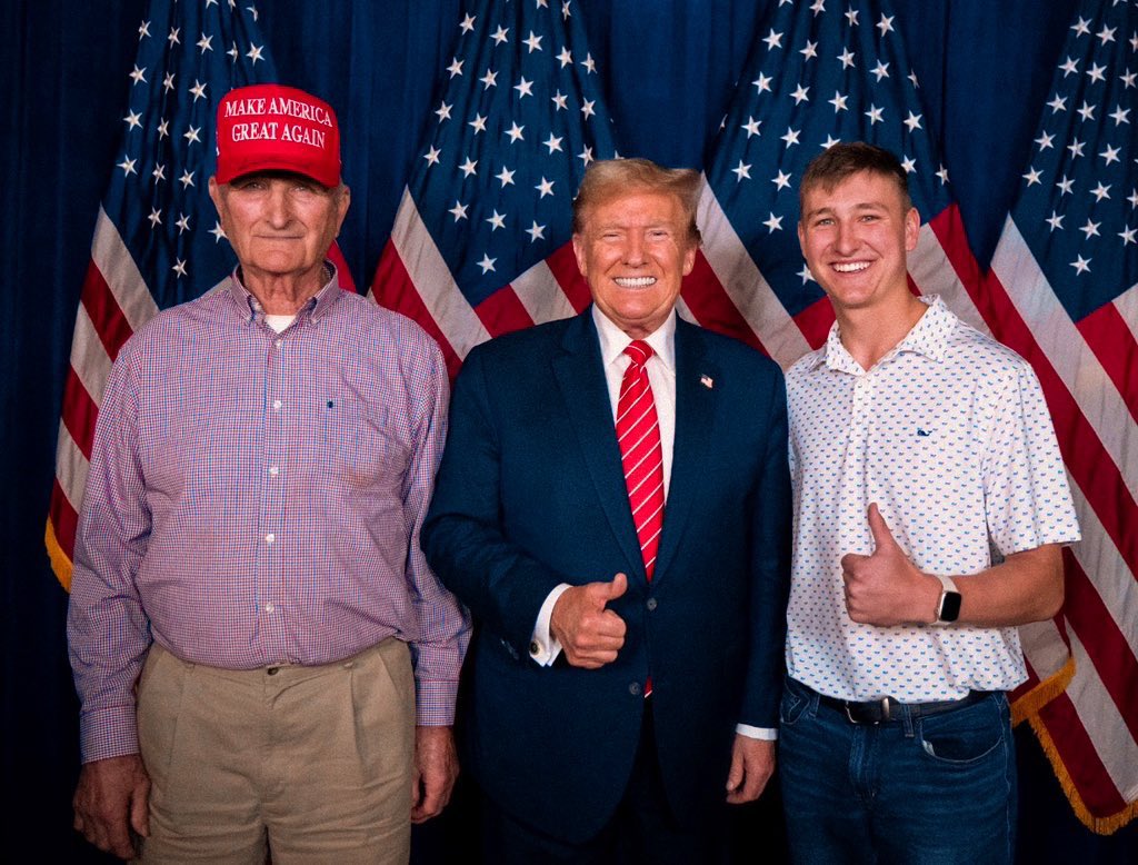 2024_caden's tweet image. Today I’m officially 18, so guess what that means! +1 for Donald J. Trump!!
Vote Trump in 2024!!
@ScottPresler