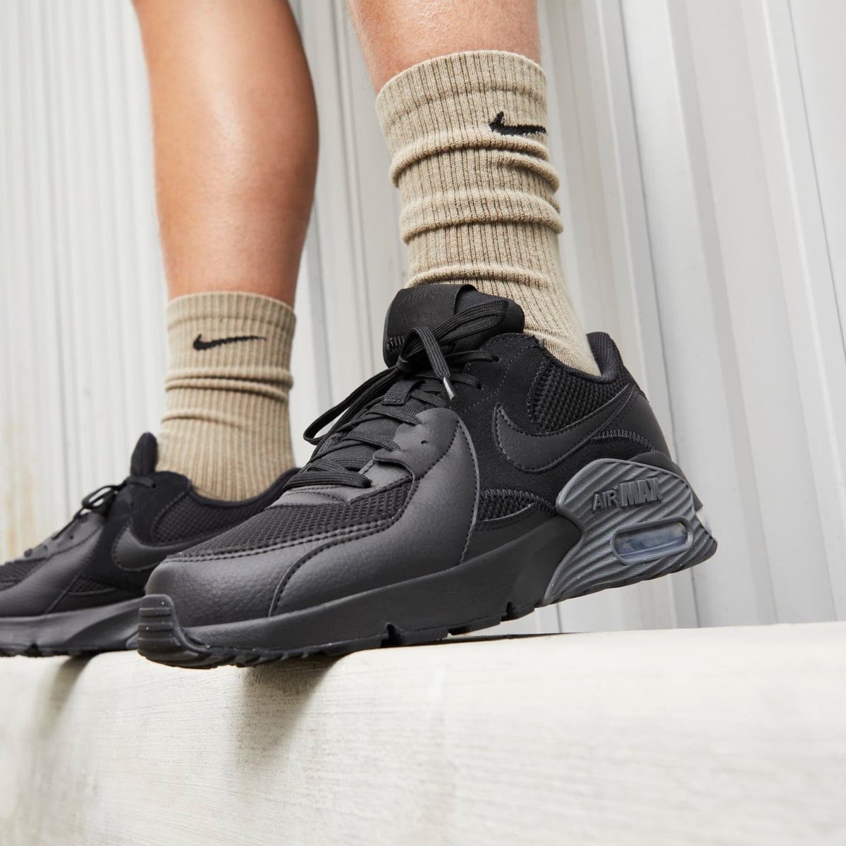 Tênis Nike Air Max Excee

De: R$799 | Por: R$352 🔥  
(Com cupom: ANTECIPAPROMO25)

Link: tidd.ly/3W1ofB3 

Achado na Nike