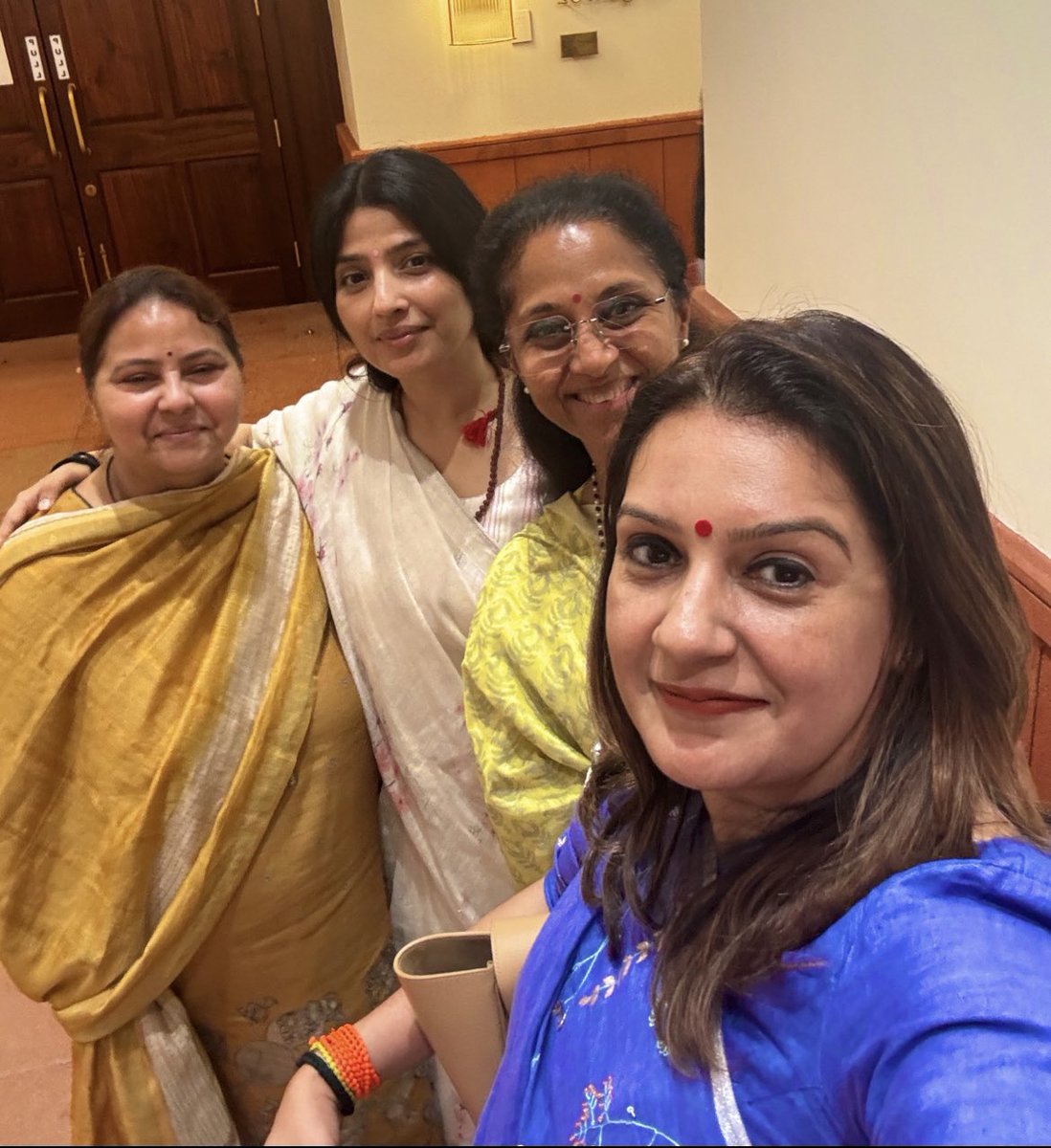 Team Supriya Pawar Sule ™️🇮🇳 tweet media