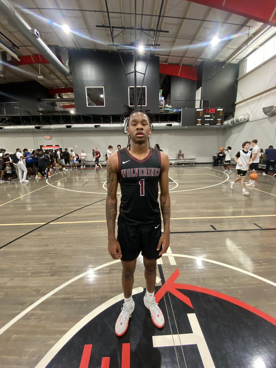 Caleb Samples is a versatile forward who made plays around the basket with his ability to get downhill off the dribble and finish at the rim.