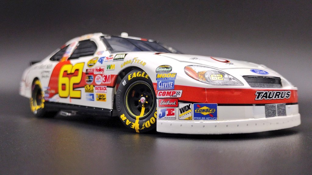 2005 Ricky Bobby #62 Julio's Things For Men 1:24 Custom. Never