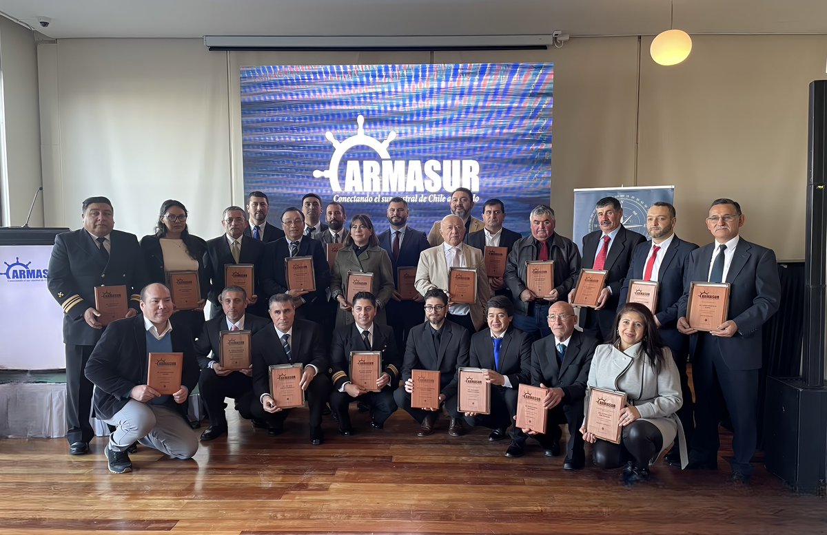 26 colaboradores de nuestras empresas asociadas, fueron reconocidos en una ceremonia realizada el 28 de junio, en el marco del 206º aniversario de la marina mercante nacional. 
Fue muy lindo! 
armasur.cl/noticias/armas…