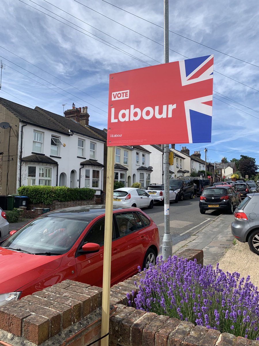 She’s here, and she’s beautiful @hemellabour