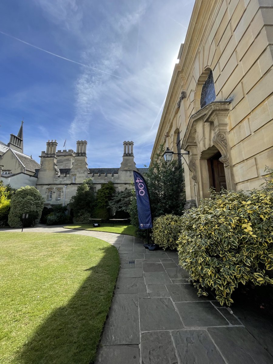 Happy 400th Birthday ⁦<a href="/PembrokeOxford/">Pembroke College</a>⁩