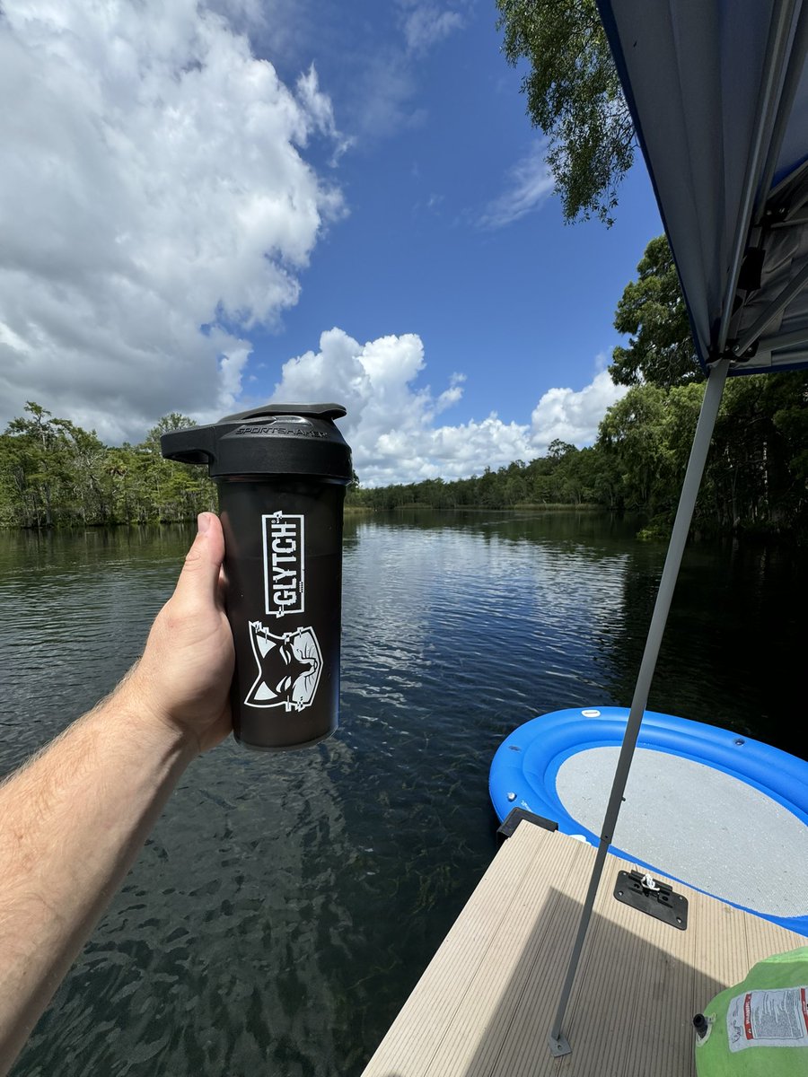 BeardedDawg420's tweet photo. We got our GlytchEnergy on the river!!
Sippin on some #AzurInfusion
Get yours today at https://t.co/wfXtmJXEVW use code:Dawg at checkout🤙 #Glytchfam https://t.co/QO7qD7af9h