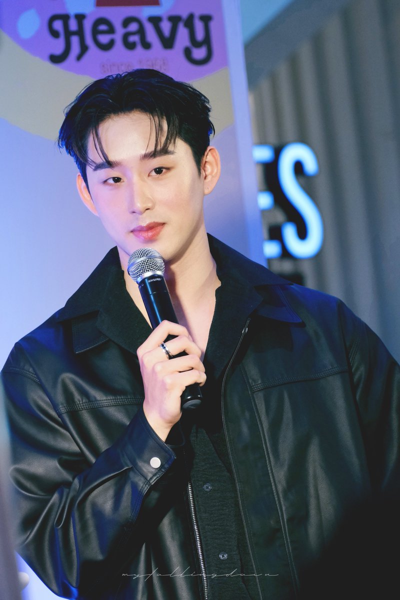 myfallingdawn's tweet photo. มันคือยังไงนะเราอะ เอ้ะๆๆ 🧏🏻‍♀️

HEAVYxEst
#HEAVYXEst #est_rvp @EstRvp https://t.co/tHhM5SF8nN