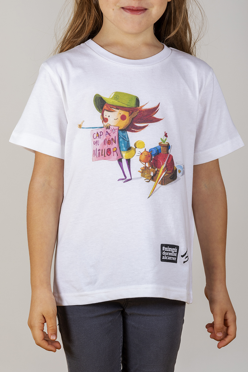 ArrelsFundacio's tweet photo. Les samarretes infantils d'Arrels són ideals per estrenar aquestes vacances! 'Cap a un món millor' està il·lustrada per @joanturu i 'Colibrí' per @conradroset, dos artistes compromesos que s'han sumat al crit #ningúdormintalcarrer.
https://t.co/9hBhoTKgLX https://t.co/OSeGbBE8Rm