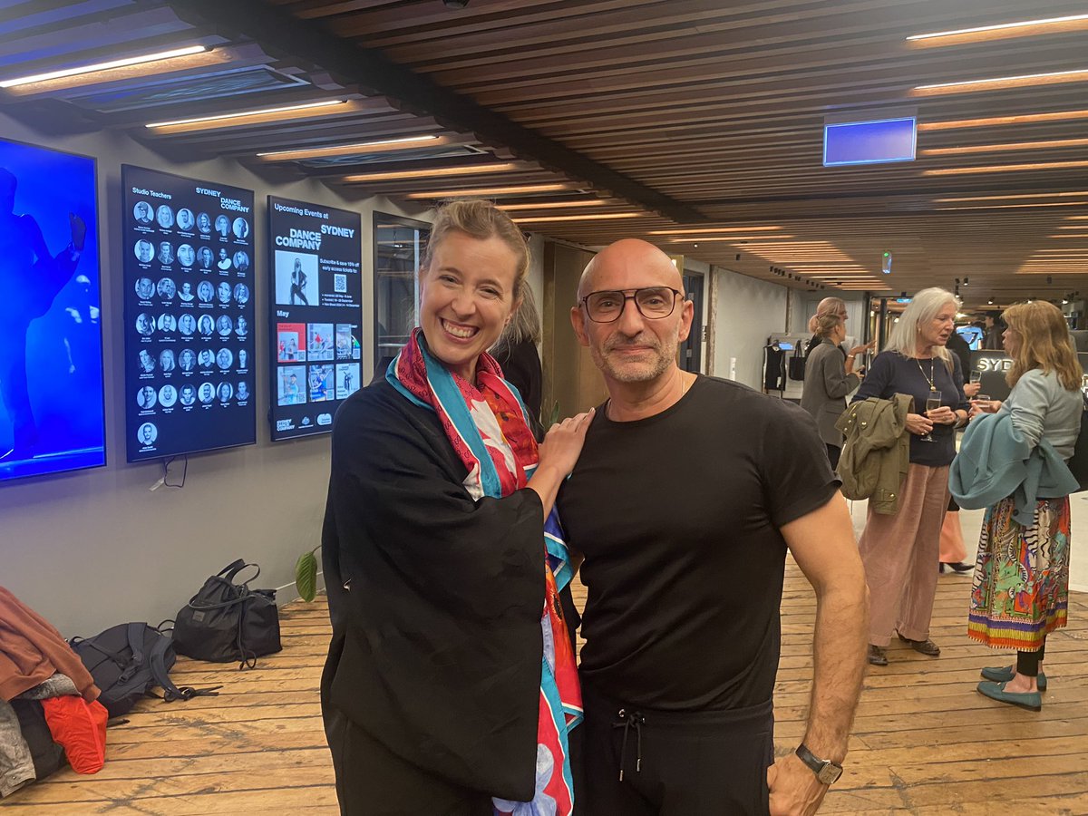 Bravísimo al director artístico de Sydney Dance Company, Rafael Bonachela por su obra maestra “Momenta”. Uno año más colaborando con una de las mejores compañías del mundo. Un auténtico lujo