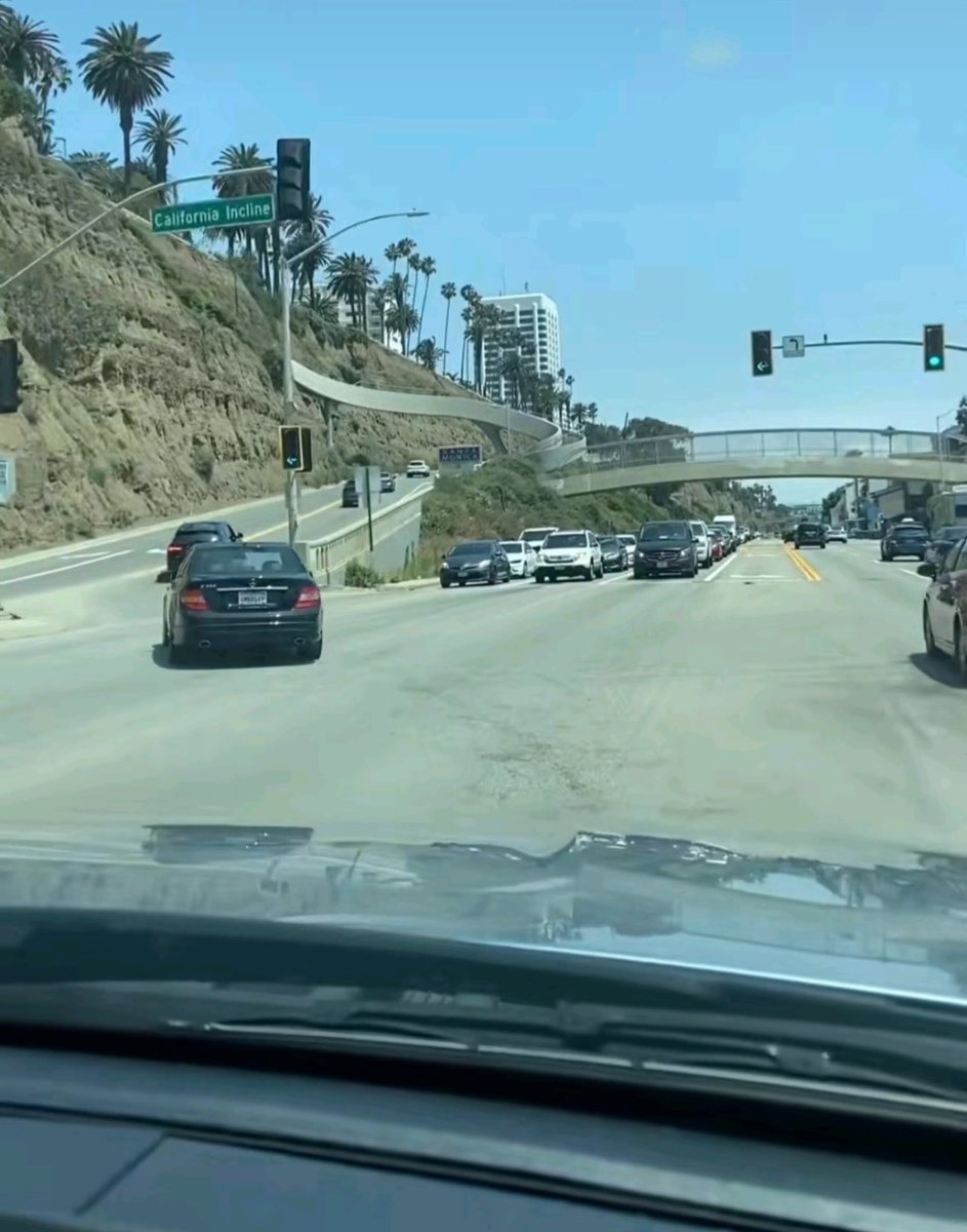 Niko_Fzx's tweet image. Des «hommes» n'ont pas la réf...