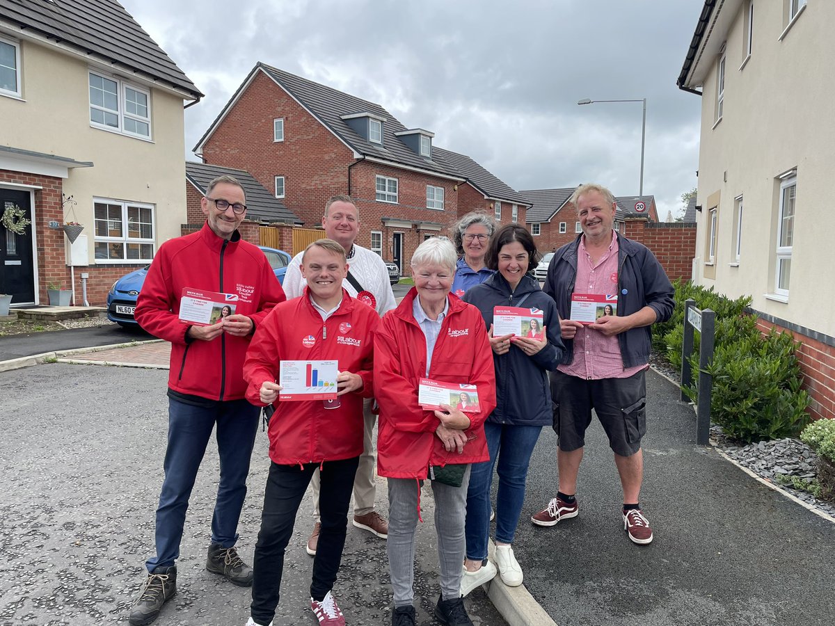 connord_291's tweet image. What an incredible day of campaigning! Exhausting but worthwhile.

Over 8 miles &amp;amp; 5 hours of doorknocking in Rural Preston, Grimsargh and Fulwood today for @mayaellisuk for Ribble Valley! 

Great support all round - new posters and stakes still going up even now! 🌹