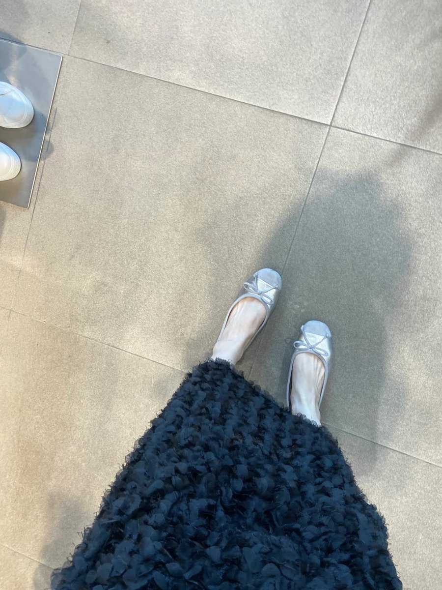 Very comfortable shoes to wear, light🥿