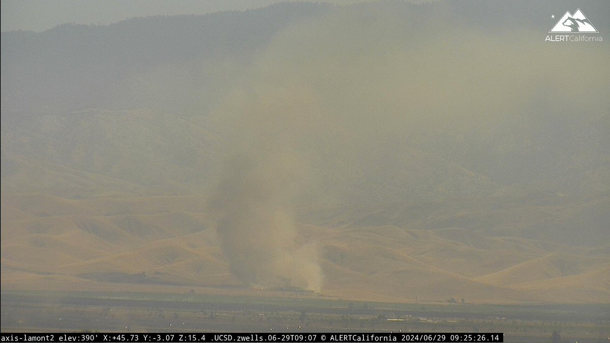 KernFiregraph's tweet image. 2900 Block of Neumarkel Road, vegetation fire. Resources are enroute.