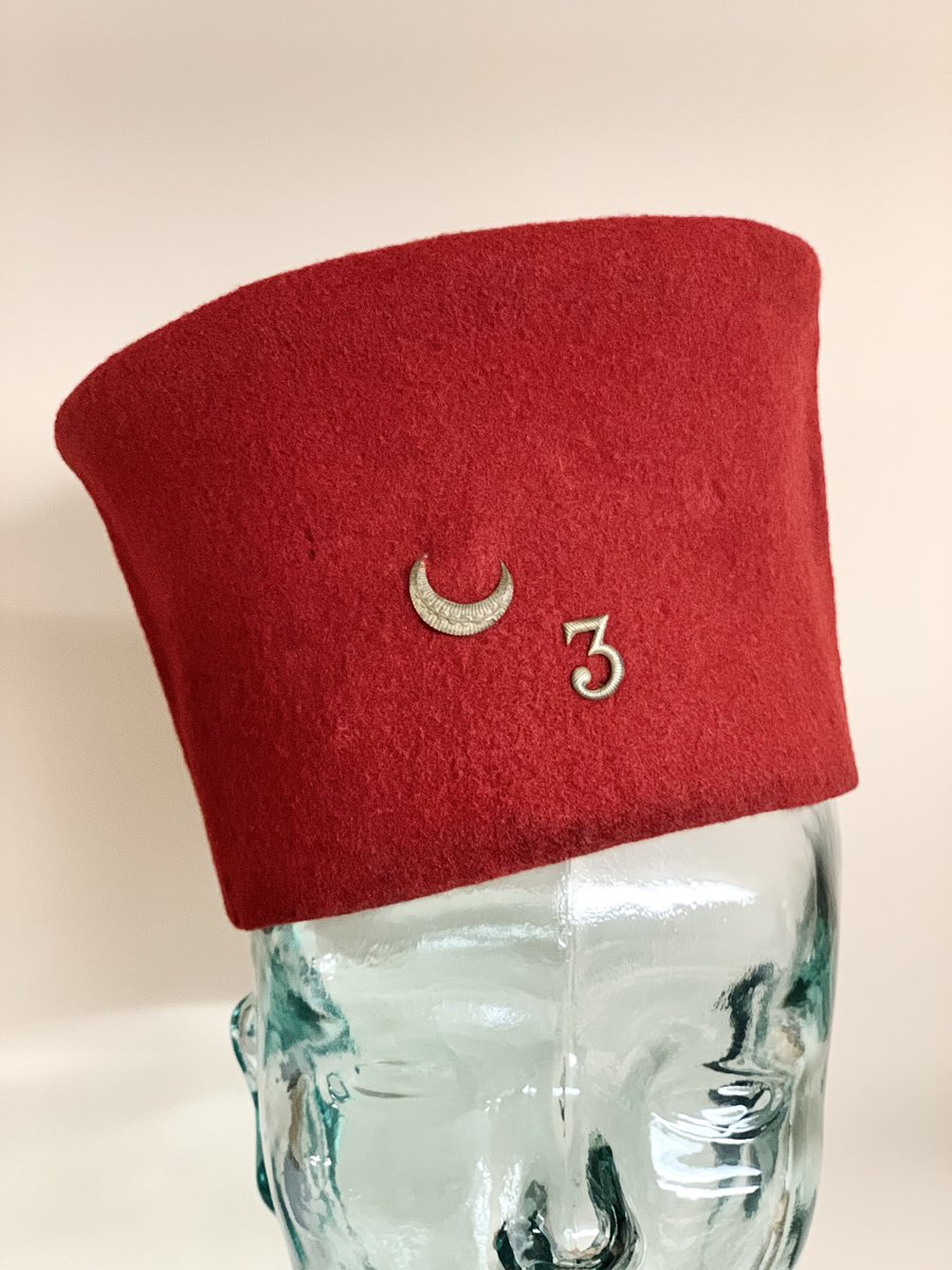 Seeds_Of_Weeds's tweet image. Chechia and Bolero of the 3e régiment de #Spahis algériens, #WWI (France).