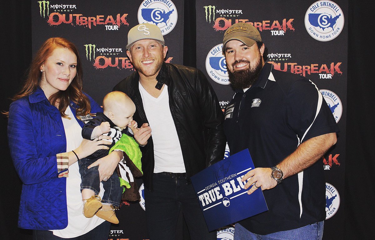 Dal Cannady (@wtocdalcannady) on Twitter photo The biter in this pic has his 9th birthday today. The bitee has a birthday tomorrow. happy birthday Eve <a href="/coleswindell/">Cole Swindell</a> The biter in this pic has his 9th birthday today. The bitee has a birthday tomorrow. happy birthday Eve <a href="/coleswindell/">Cole Swindell</a>