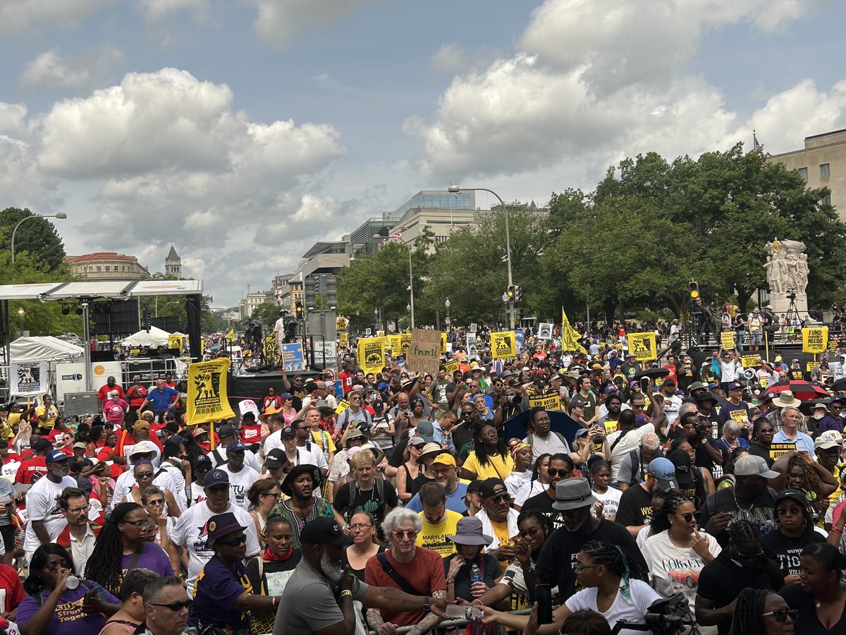 Poor and low wage people with ⁦<a href="/UniteThePoor/">Poor People's Campaign</a>⁩ from across the country have come to DC to demand living wages, universal health care, just immigration policies, people’s needs over billionaires’ needs. We are the swing vote!