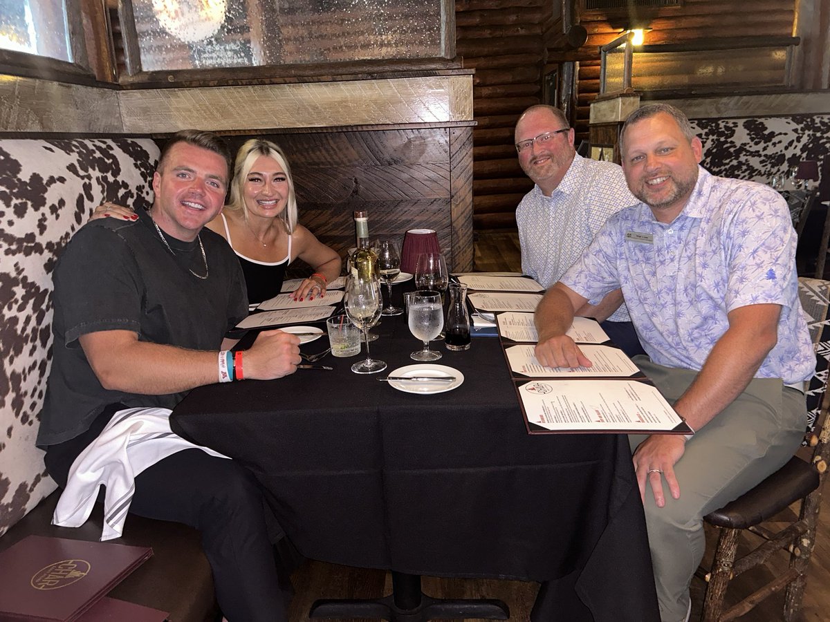 Started with a FIRE steak Din last night 🔥🔥🔥