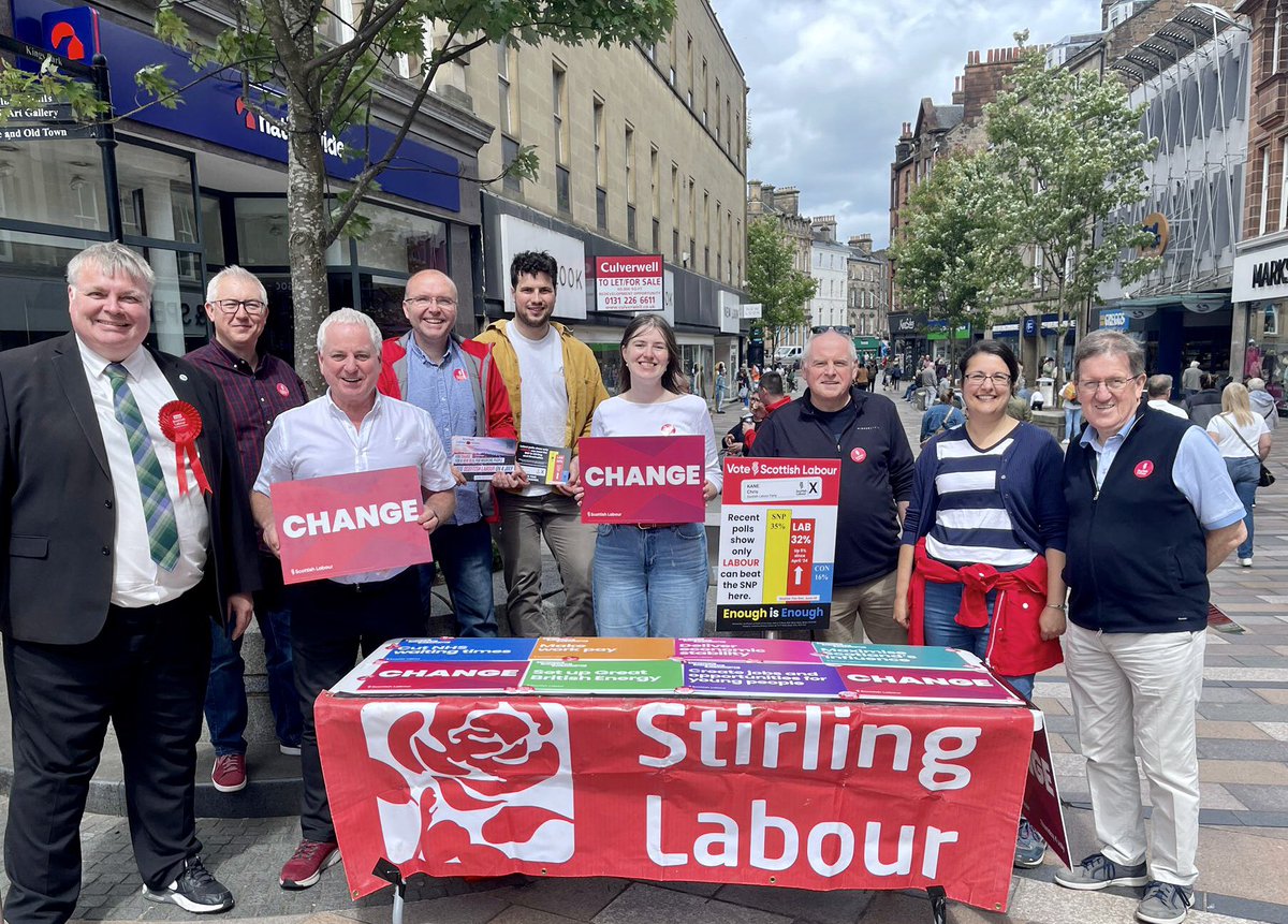 LabourStirling's tweet photo. Great to be out in Stirling City Centre today with former @ScottishLabour First Minister Jack McConnell! 💬👍
Poll after poll shows only Labour 🔴 can beat the SNP 🟡🤯 and Tories 🔵😱 here in Stirling and Strathallan! 🗳️
In 5️⃣ days Vote Labour 🔴 for change!
#ThisTimeLabour🚩 https://t.co/OBxgU5Aojp