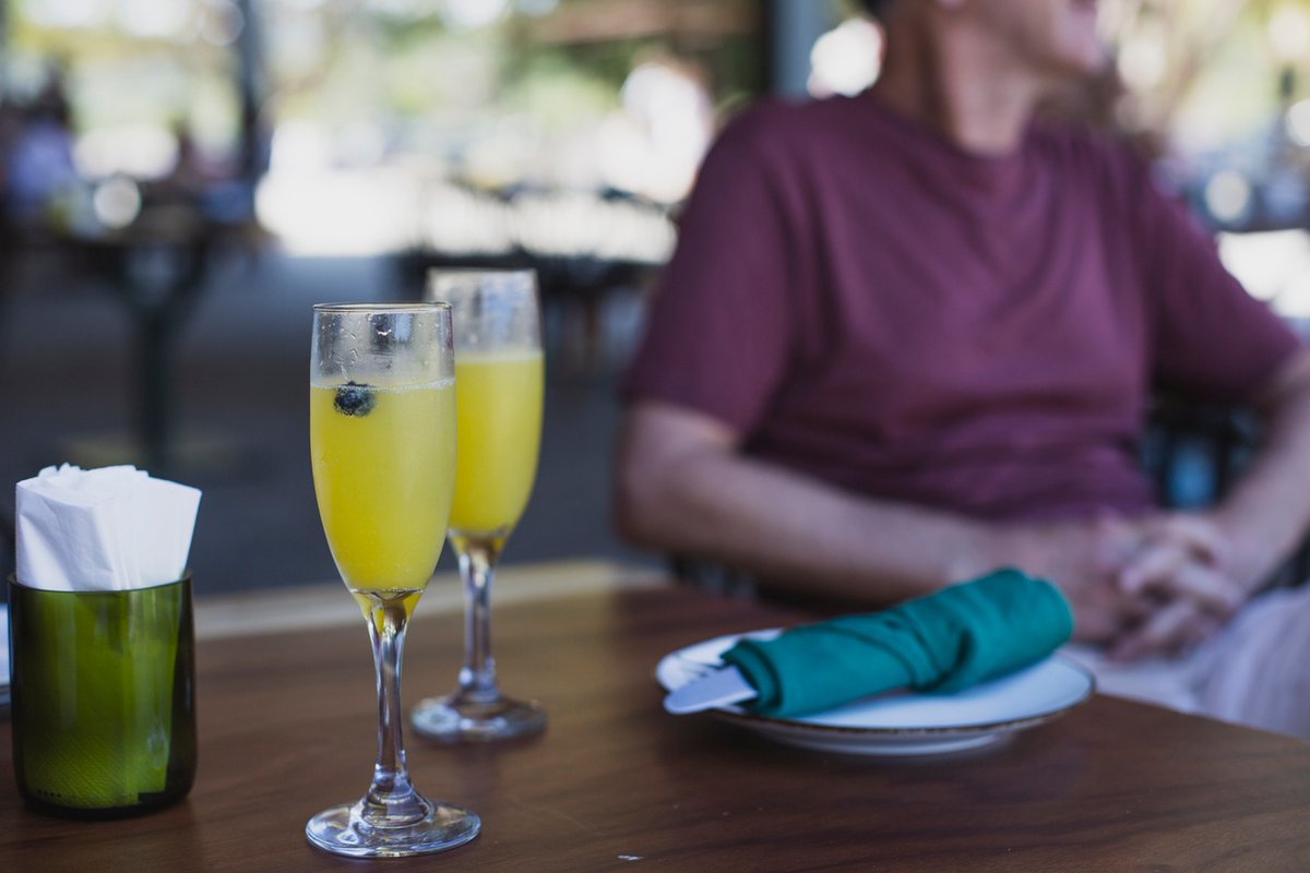 Rise and shine, it's mimosa time!

It's the perfect time of year for an alfresco brunch.

Reserve your table below:
bit.ly/45h4Gb6 

#Brunch #Mimosa