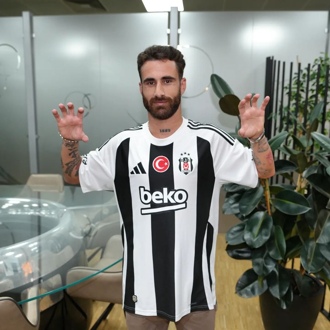 👕 Forma desteği akımına Kartal Network olarak "33" forma ile katılıyoruz.

💪 Herkes elinden geldiğince katılsın, Beşiktaş kazansın.

😉 Sıra sende <a href="/Armaicinkavga/">HARUN1903</a>

#almazsanolmaz