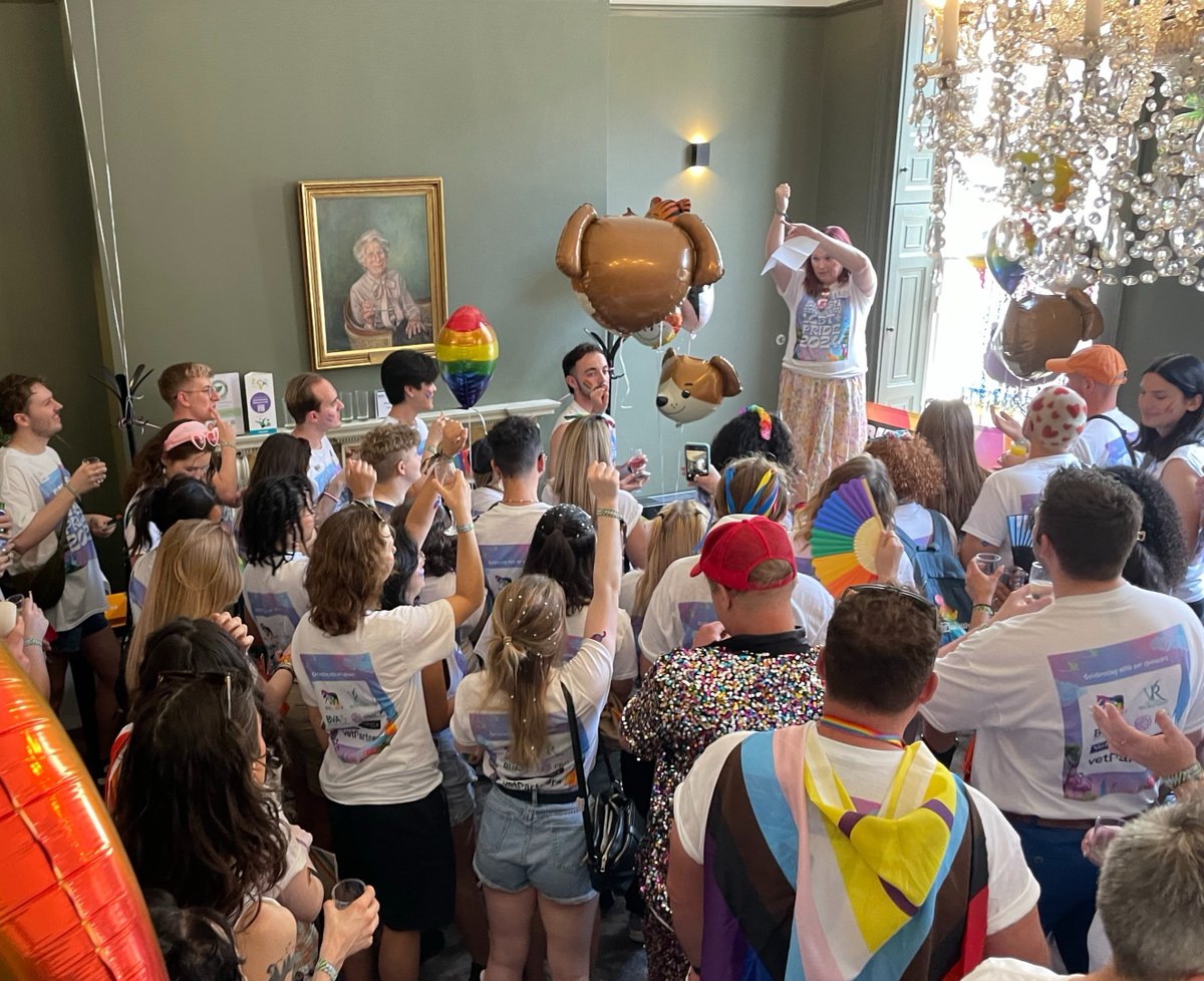 BritishVets's tweet photo. We had an amazing time hosting @bvlgbt at BVA HQ today before the #LondonPride parade!
This #PrideMonth, #BVLGBT+ President Dr Charlotte McCarroll wrote a blog discussing how we can use our collective power to build a more inclusive world.
Read now π https://t.co/GRztPjYgTs https://t.co/5VQ6Y4wYdm