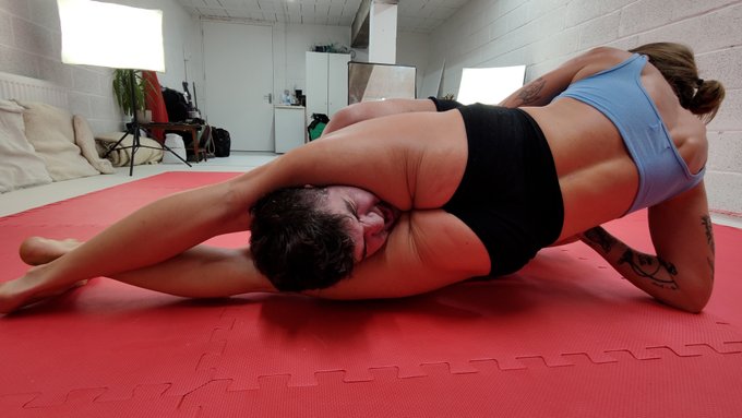 5K Giveaway! Thank you for the support 🤟  I'll fix some internet issue and be back releasing videos.  Meanwhile