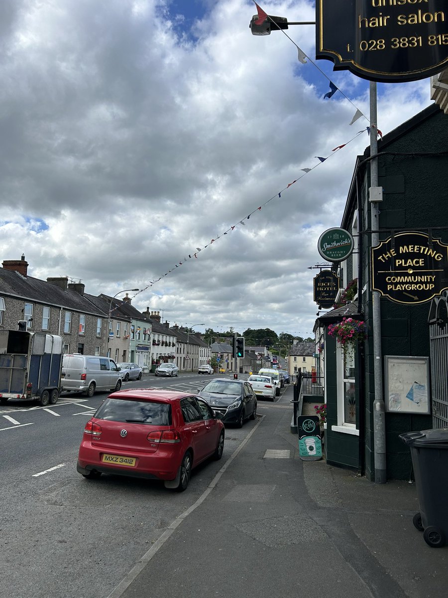 RicesPoyntzpass's tweet image. #armagh flegs flying and red white &amp;amp; blue bunting up. #poyntzpass is a unique and wonderful village. #respect #culture #tradition #sport #gaa