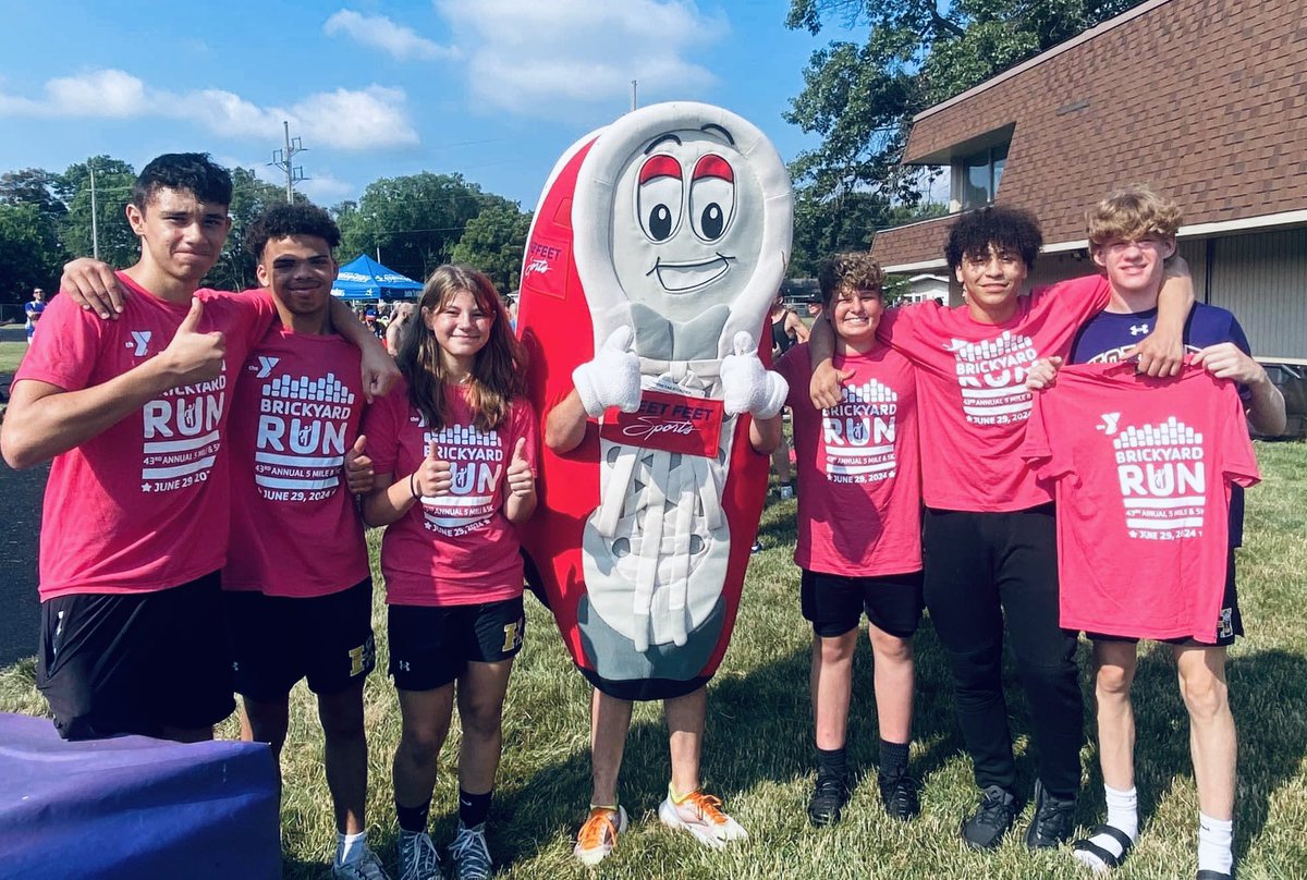 Had a great morning helping with the 2024 Brickyard Run!!!!  Go <a href="/brickiesfb/">Hobart Football🧱</a> Brickie Football. It is always great to give back to the community that gives us so much support.