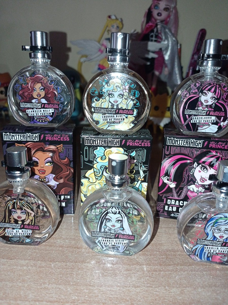 winxclubpretty's tweet photo. I got the Monster High Fragances by You Are The Princess
#MonsterHigh #YouAreThePrincess #Fragance #MH #MonsterHighMerchandising #Merchandising #MakeUp #MonsterHighMakeUp #Collaboration #MonsterHighCollaboration #FrankieStein #Draculaura #ClawdeenWolf #LagoonaBlue #CleoDeNile https://t.co/M3fiG2fZpg