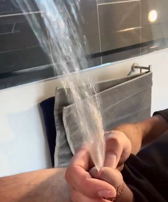 #sensitivemedia #nsfw 🤤 https://t.co/gNe4iyDlg4<a href="/tag/sensitivemedia"class="tags">#sensitivemedia</a><a href="/tag/nsfw"class="tags">#nsfw</a>