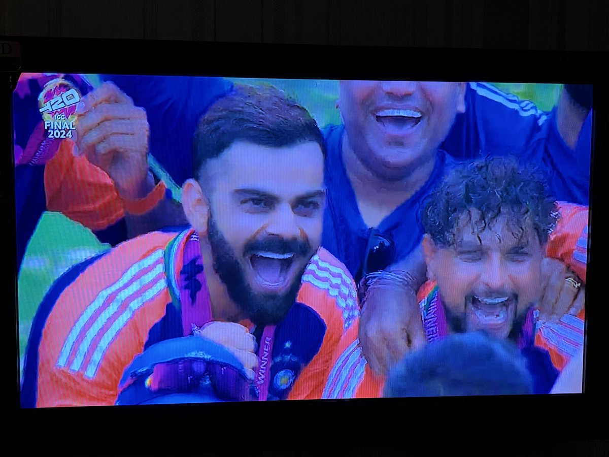 BeautyBrainBone's tweet photo. #T20WorldCup2024 13 years later, India proves 13 isn't unlucky with a T20 World Cup win 😀🇮🇳🎉🙌 

What a nail biting match it was ! #T20WoldCup  #INDvSA2024 #teamindia #T20WorldCup2024Final https://t.co/KCMfQkIIYW