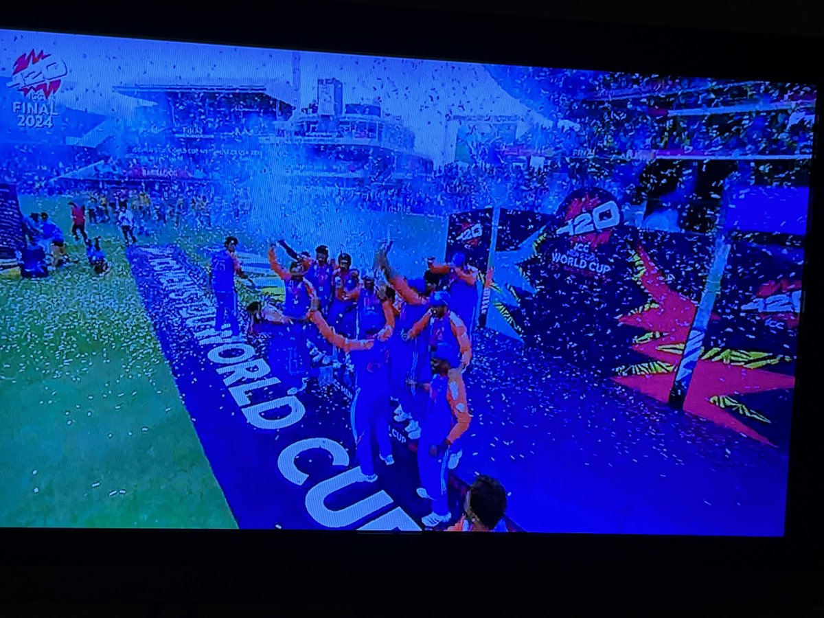 BeautyBrainBone's tweet photo. #T20WorldCup2024 13 years later, India proves 13 isn't unlucky with a T20 World Cup win 😀🇮🇳🎉🙌 

What a nail biting match it was ! #T20WoldCup  #INDvSA2024 #teamindia #T20WorldCup2024Final https://t.co/KCMfQkIIYW