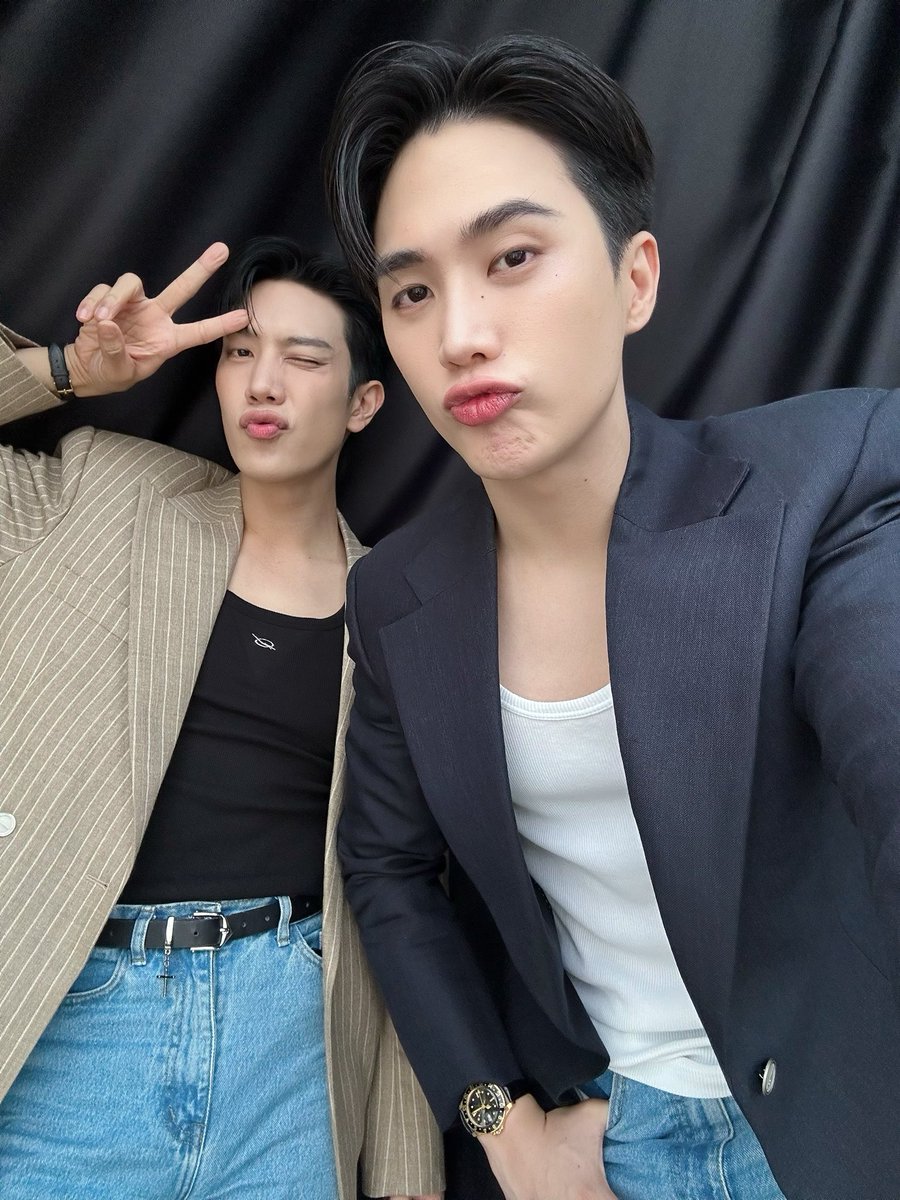 sour1928's tweet photo. เคมีเคใจ ไม่ไหวววววว

#WandeeGooddayEP9
#GMMTV 
#ALLTHIS 
#วันดีวิทยา
#เกรทอิน
#อินสาริน
#เกรทสพล
#innsarin
#grtsp

@ALLTHIS_ENTM
@WandeeGooddayTH 
@MisterGrtsp 
@innsarin
@Viu_TH
@GMMTV https://t.co/8K8lbacZq2