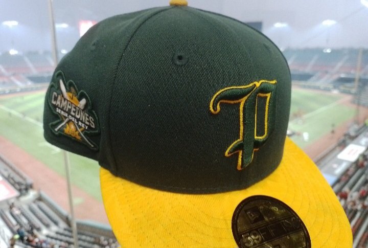 miguelangelbyrd's tweet photo. DOBLE JUEGO EN PERICOS RADIO
Los esperamos a las 14 horas con la doble cartelera desde Oaxaca.
@Pericos_Oficial se mide a Guerreros en el estadio Eduardo Vasconcelos.
#PericosNetwork #Facebook #YouTube #Twitter #Twitch #SeVeBeisbolPorRadio https://t.co/oKQIdRvguI