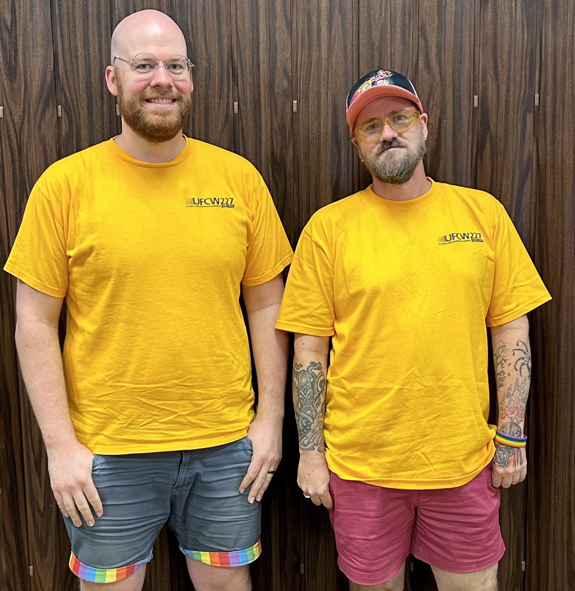 Who likes hot chicken and unions? ✋✊ Royals Hot Chicken employees started negotiations on their first union contract this week! Do you have plans this weekend? Do they include stopping by for some awesome food and to tell the workers you have their back? They should!!