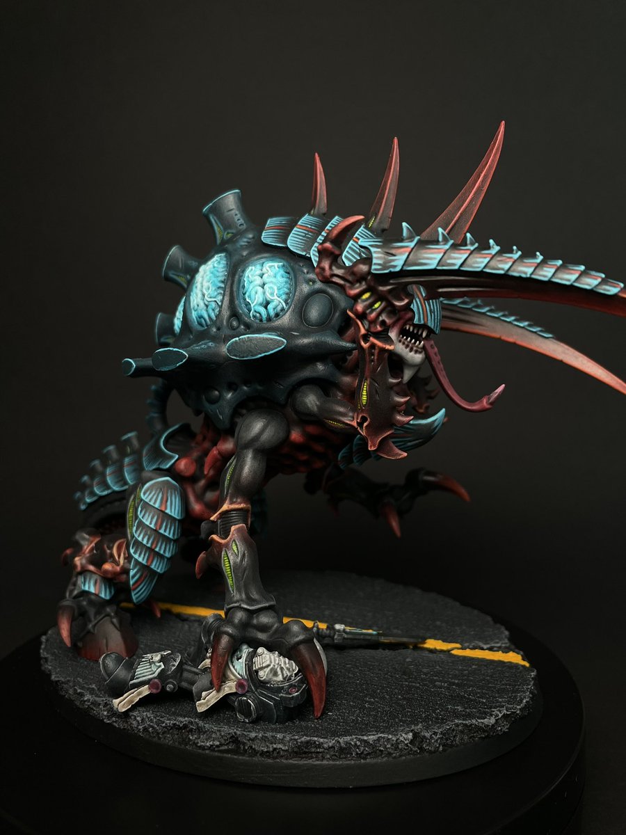 brushstrokbrat's tweet photo. Final images of #Maleceptor with the 3rd ed color scheme. The first #tyranid whose carapace I striped and I like this solution at the moment.

#tyranids #hivefleet #hivefleetbehemoth #hivefleetbehemoth3rded #hivefleet3rded #WarhammerCommunity #paintingminiatures #warhammer40k https://t.co/4AoSPSybYS