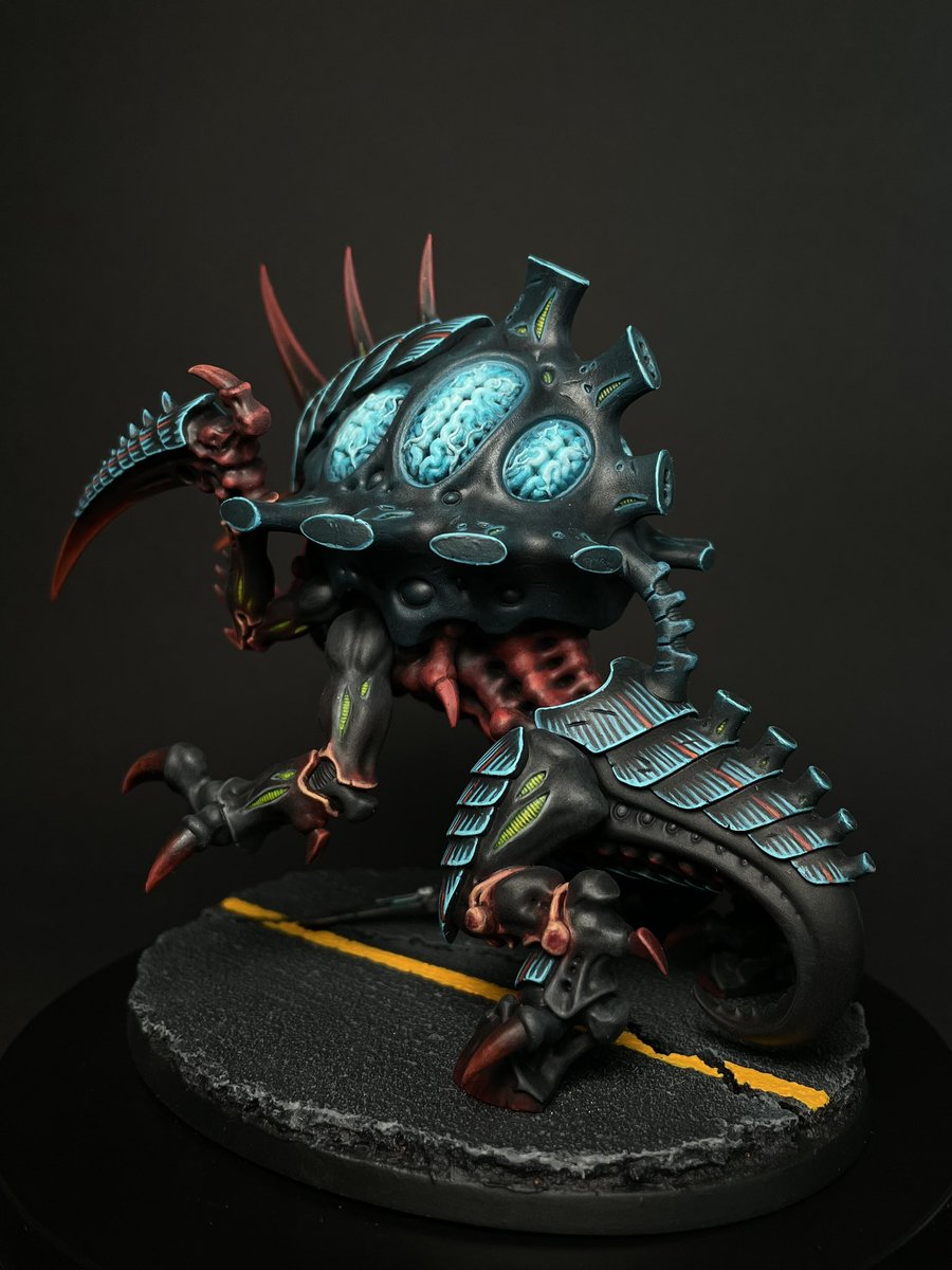 brushstrokbrat's tweet photo. Final images of #Maleceptor with the 3rd ed color scheme. The first #tyranid whose carapace I striped and I like this solution at the moment.

#tyranids #hivefleet #hivefleetbehemoth #hivefleetbehemoth3rded #hivefleet3rded #WarhammerCommunity #paintingminiatures #warhammer40k https://t.co/4AoSPSybYS