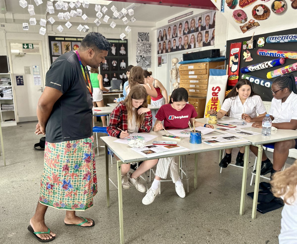 SydenhamHigh's tweet photo. We enjoyed celebrating South Asian Heritage Month early! Kicking off with an assembly led by pupils and staff sharing favourite aspects of their culture, followed by chai &amp; samosa making, yoga, sari draping, mask making &amp; Bollywood dancing. 
https://t.co/dWjF9H5DBg
 #freetobeme https://t.co/j63J7jbgyZ