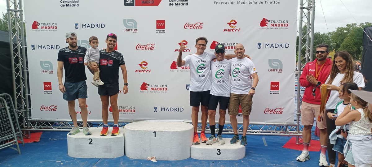 CSIFMADAyto's tweet photo. Dar la enhorabuena al TEAM CSIF AGM por su meritorio🥉 puesto en el día de hoy, en el Gran Triatlón de Madrid 🏊‍♂️🚴‍♂️🏃. Enhorabuena chicos!!!! https://t.co/IdEAO3auAj