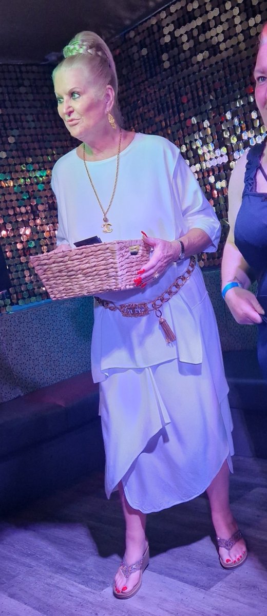 Linda Traitors' Gud Night's Sleep tweet media