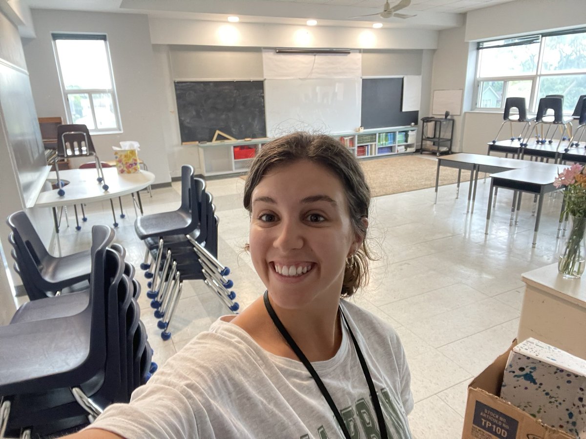 Officially completed my first year of teaching✅ I feel blessed to have been apart of such an amazing school community <a href="/StAngelaWECDSB/">St. Angela WECDSB</a> ❤️ Can’t wait to see what year 2 has in store! #lifelonglearner