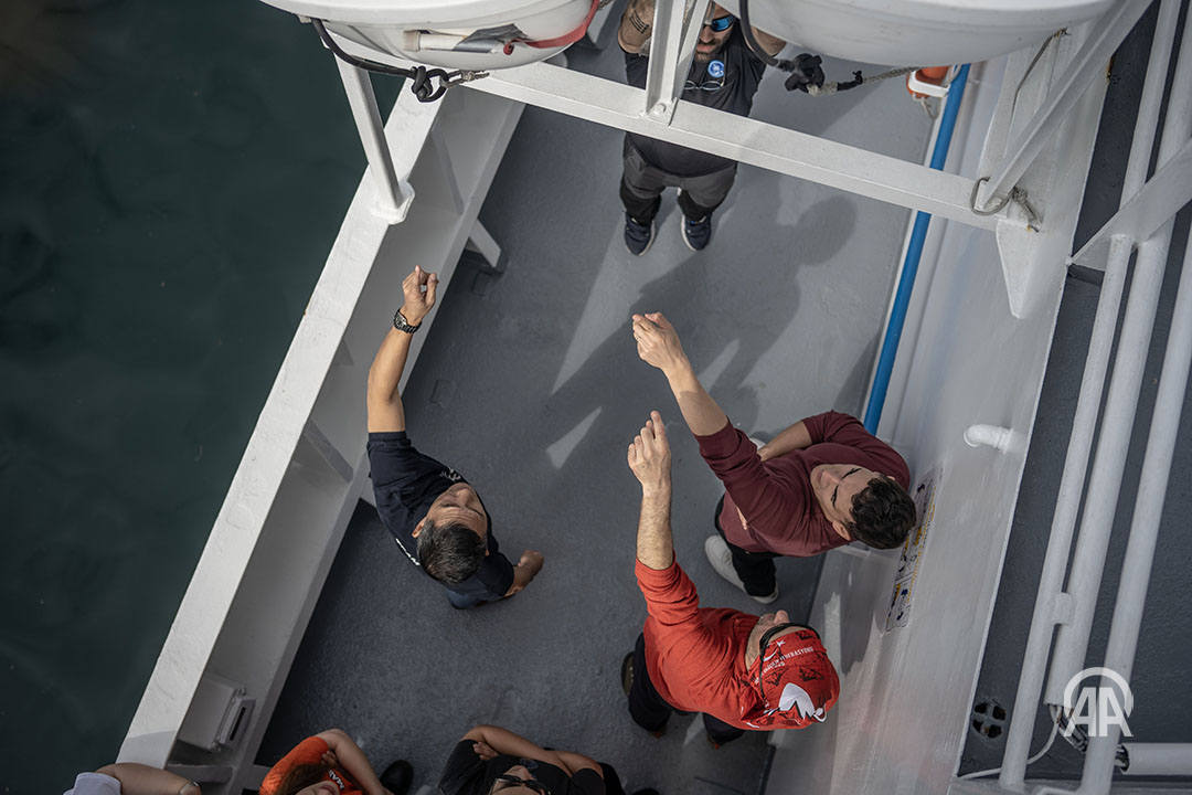 4. Ulusal Arktik Bilimsel Araştırma Seferi başladı ⤵️

👥 11 kişilik Türk ekip, Norveç'in Tromso kentinden yola çıkarak 24 noktada bilimsel çalışmalar yürütecek
🔎 Seferde deniz bilimleri, hava ve atmosfer alanlarında araştırmalar yapılacak

🖇️ v.aa.com.tr/3261498