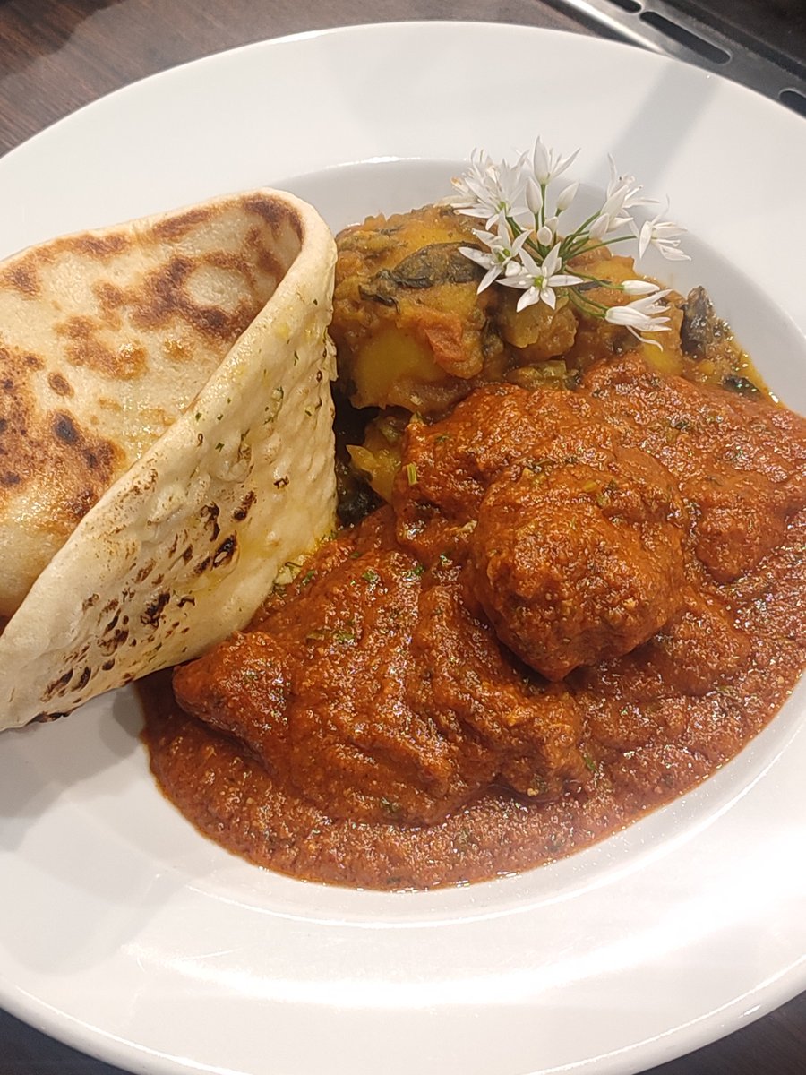 Chicken Tikka Madras - Find the recipe here; bit.ly/3VGYFQt

And buy the spices here; omemade.co.uk