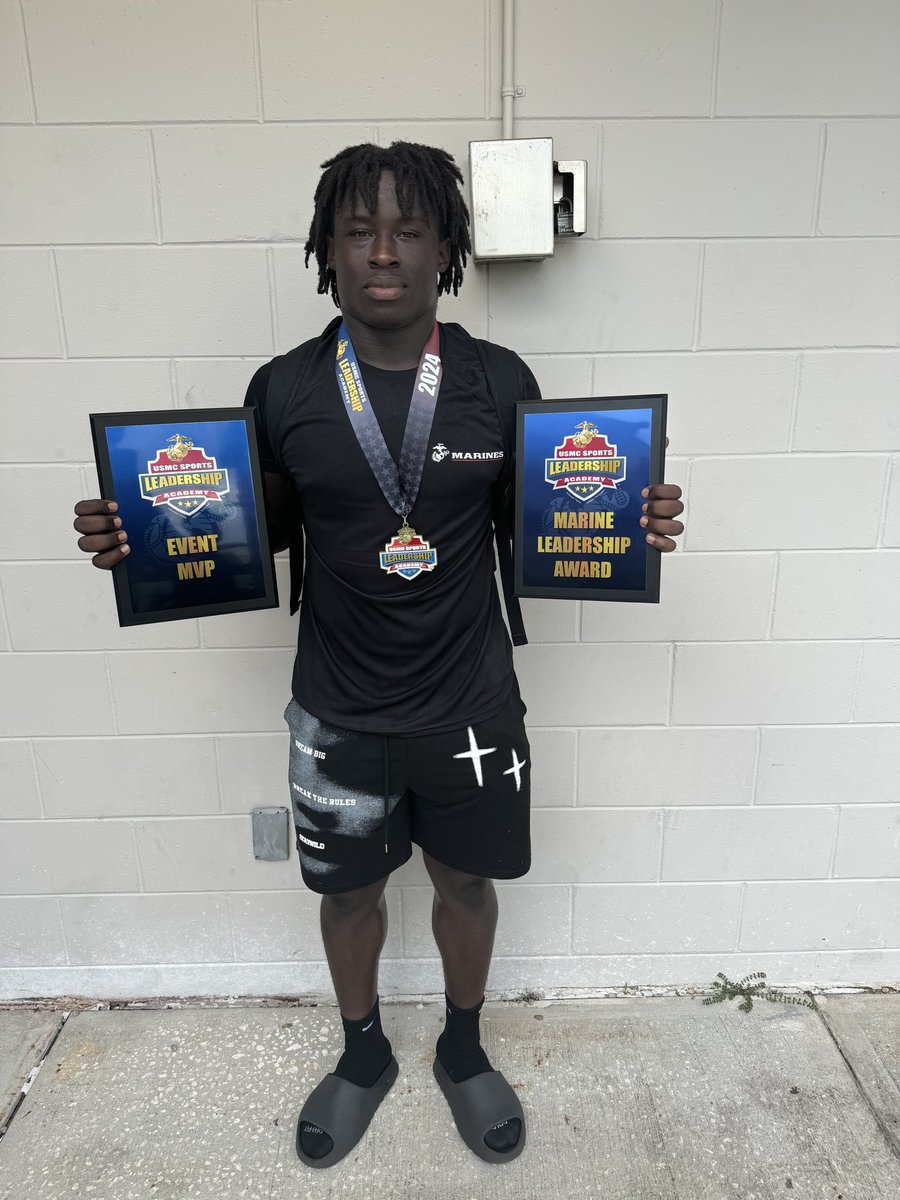jaheimhudson2's tweet photo. It was such a great experience participating in the USMC Sports Leadership Academy camp today. I’m grateful for the recognition & awards!
@SumnerHSFootbal
#jaheimhudson #sumnerhigh #classof2025
#6ft 213 lbs RB/ LB https://t.co/mhgMo8tUZR