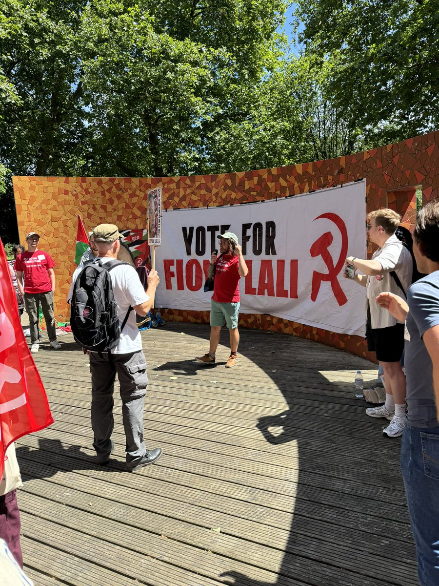 ruicardoso1995's tweet photo. Fantastic #RallyForLali in Stratford and Bow today. Vote @fiona_lali on 4th July! https://t.co/yj6uDxe9rr